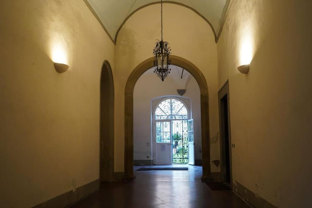 Loft Moderno Ubicato Nel Centro Storico Di Lucca Lejlighed Eksteriør billede